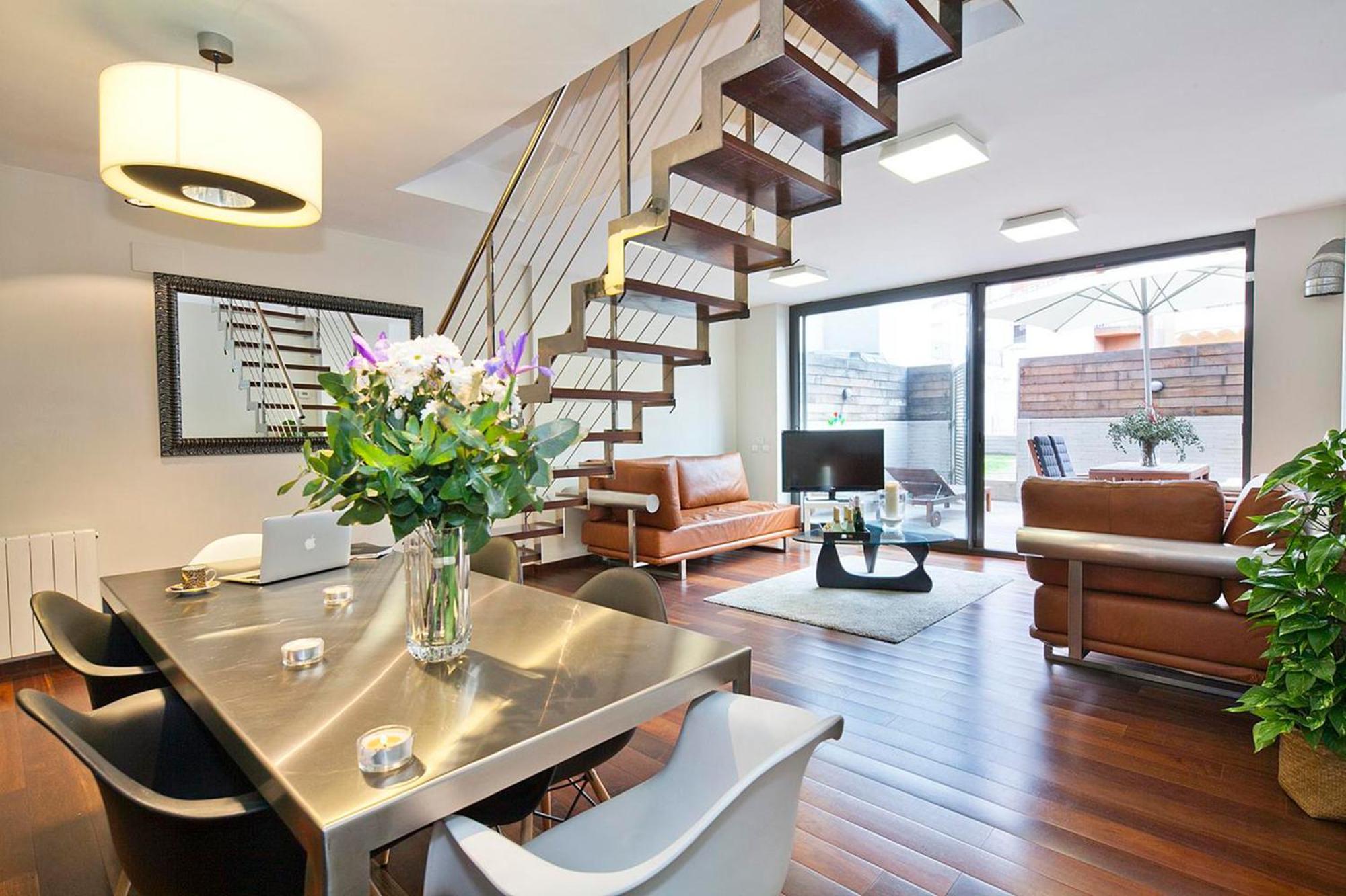 My Space Emirates - Splendid Apartment With Terrace And Pool Near Park Gueell Barcelona Exterior foto